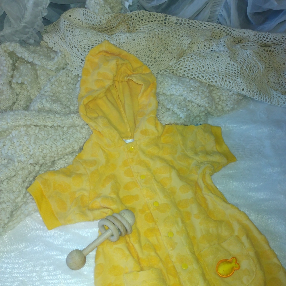Vintage Carter's Yellow Hooded Kids One Piece - Picture 6 of 6